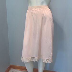 Vintage Olga USA Women's Versatile Half Slip Skirt Light Pink Medium